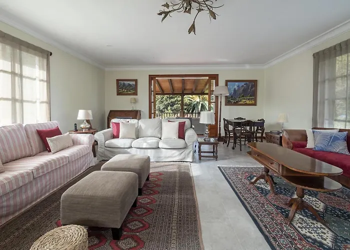 Villa Sabinas - El Guincho, *